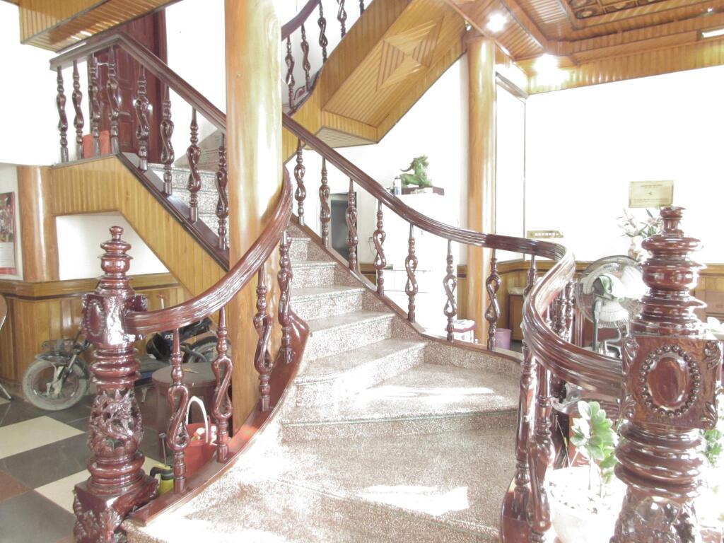 carousel image 1