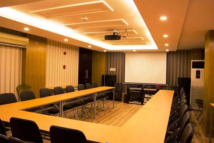 Нячанг: Modern Sky Hotel