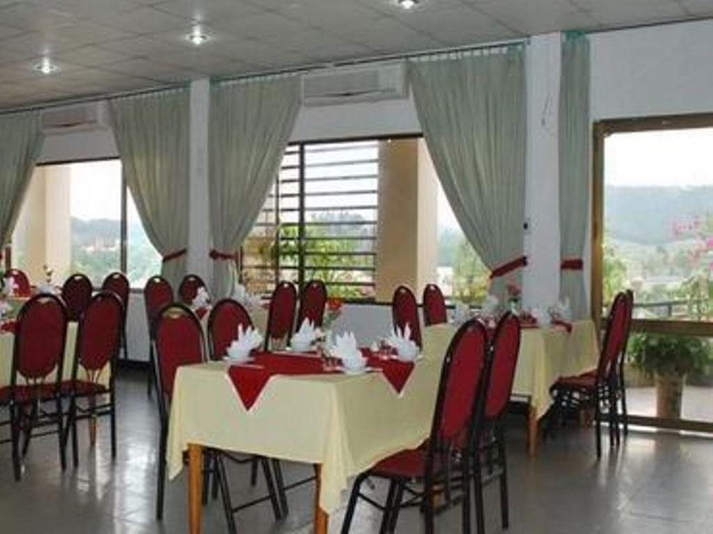 Ngu Binh Hue Hotel — фото 2