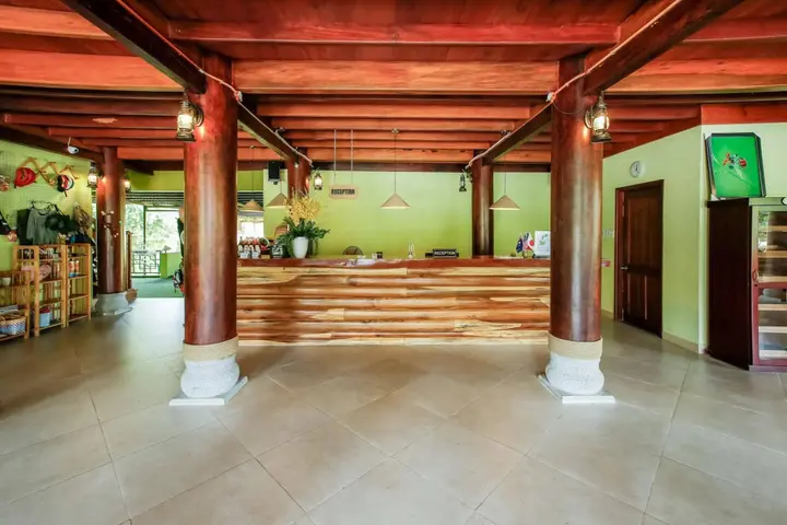 Да-Хуоай: Cat Tien Jungle Lodge