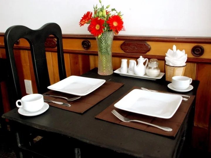 Хюэ: Hue Home Hotel