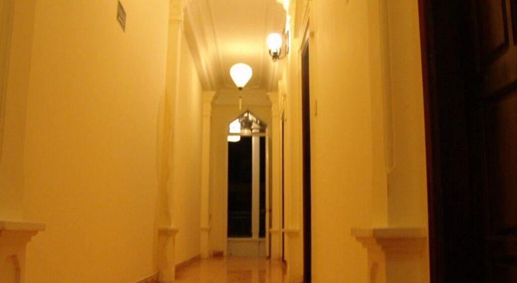 Хюэ: Hue Home Hotel