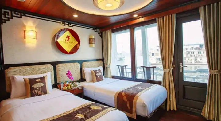 Халонг: Viola Cruise Halong Bay