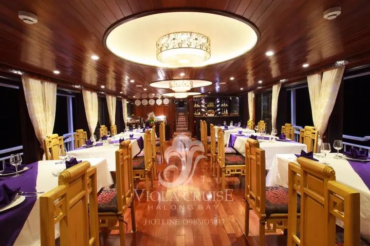 Халонг: Viola Cruise Halong Bay