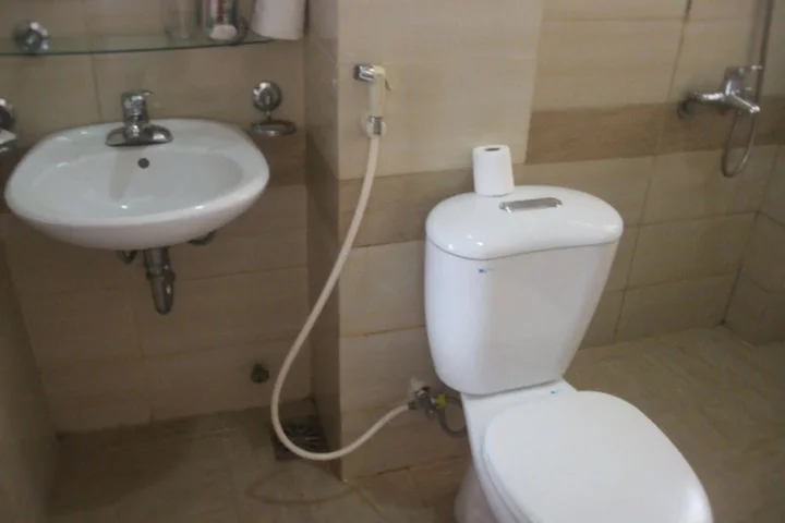 Хюэ: Hotel Cyclist