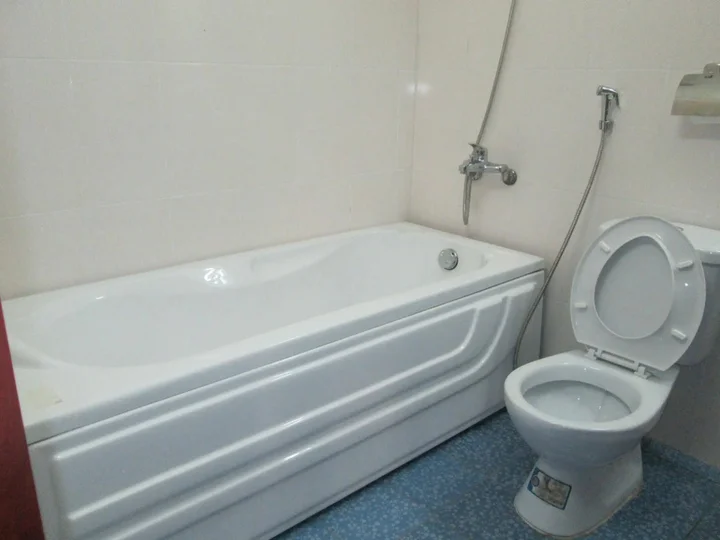 Хюэ: Hotel Cyclist