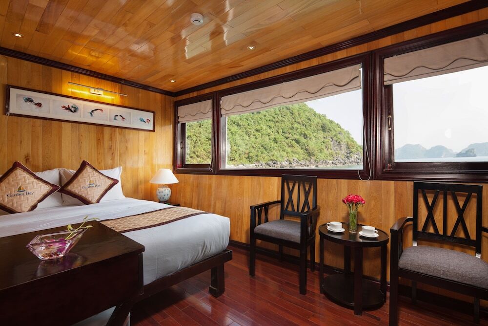 Garden Bay Luxury Cruise — фото 4