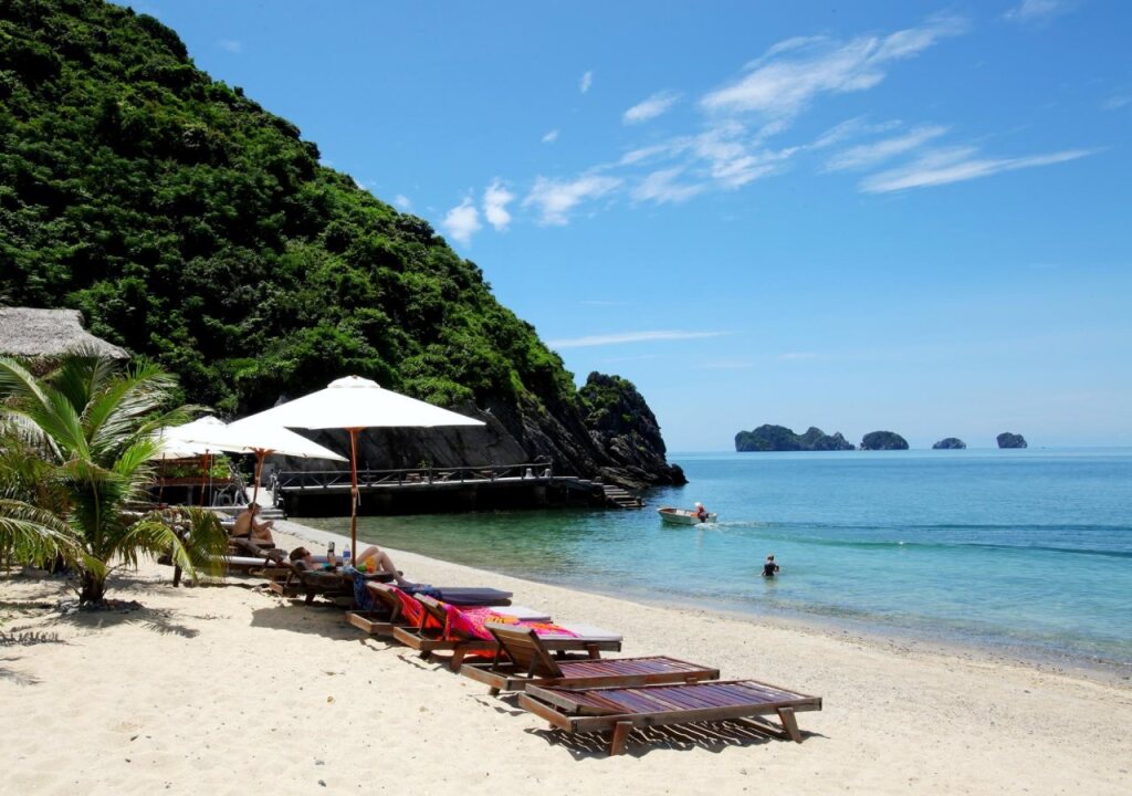 Халонг: Monkey Island Resort