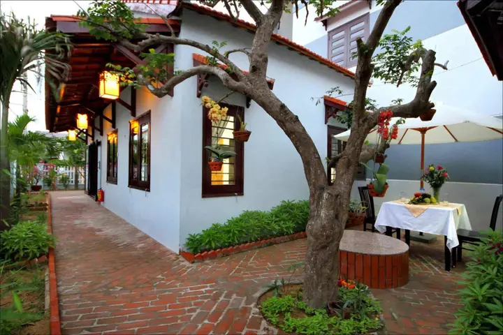 Хойан: Tue Tam Villa