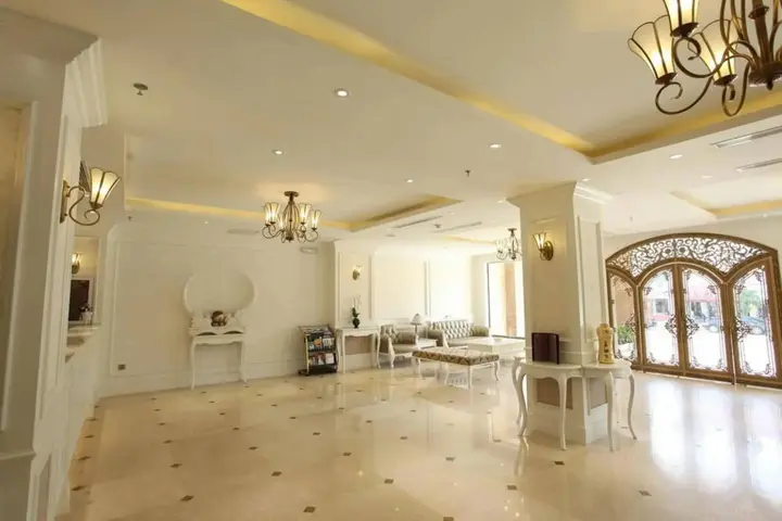 Халонг: City Bay Hotel