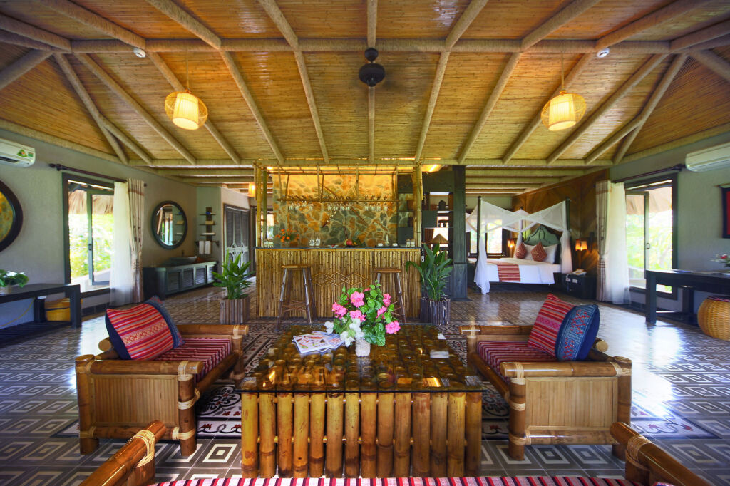 Маи-Чау: Mai Chau Ecolodge
