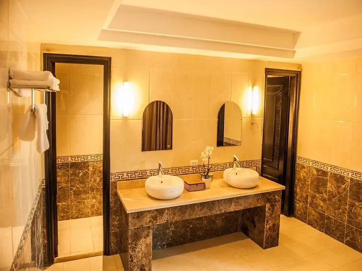 Зявьен: Bai Dinh Hotel