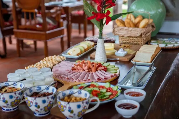 Зявьен: Bai Dinh Hotel