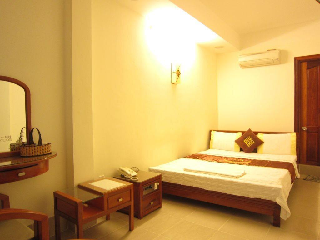 Хошимин: Pylos Hotel