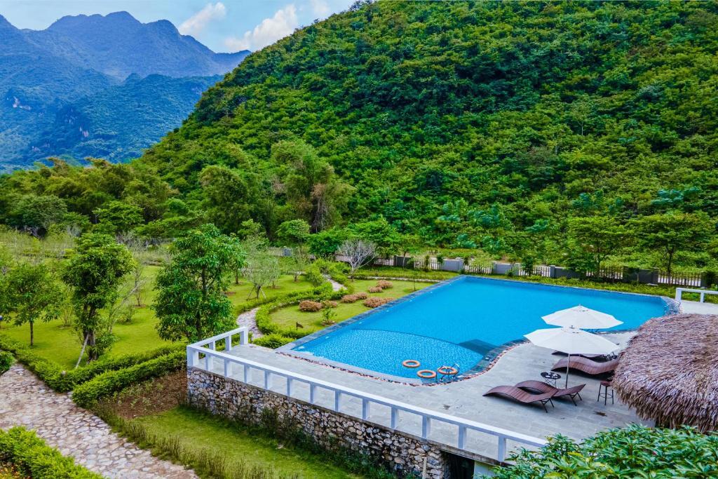 Маи-Чау: Mai Chau Mountain View Resort