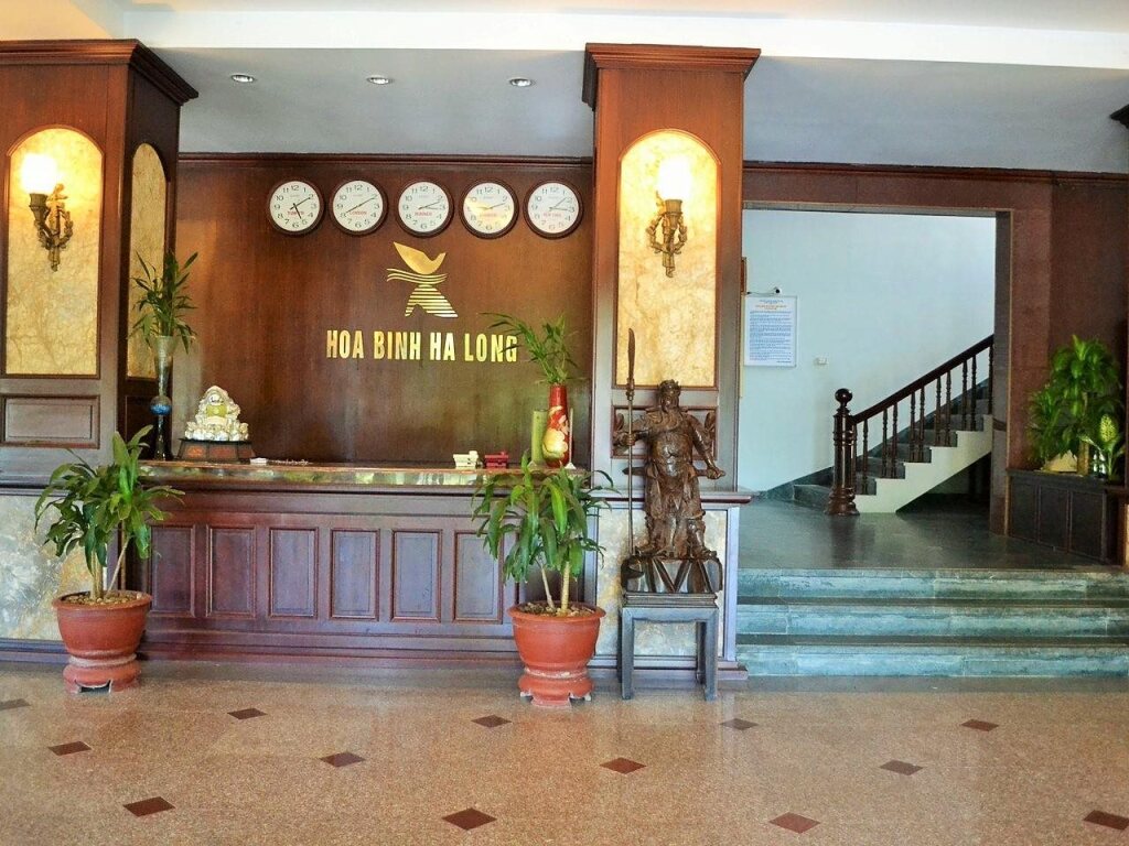 Халонг: Hoa Binh Ha Long Hotel