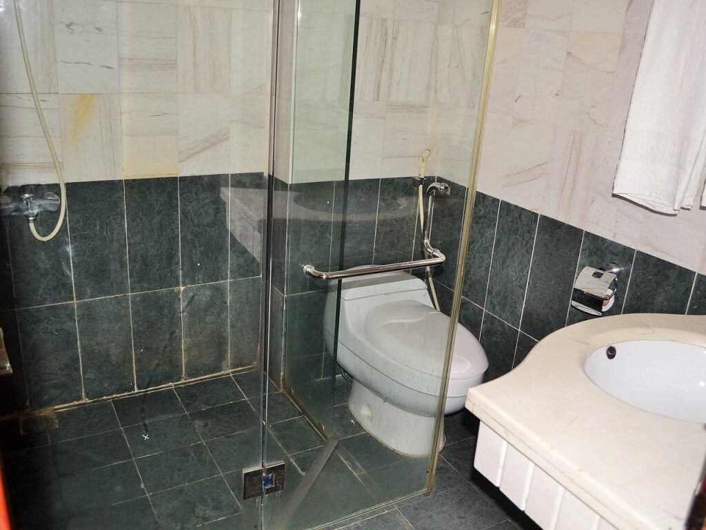Hoa Binh Ha Long Hotel — фото 6