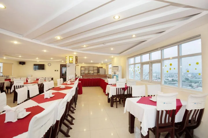 Дананг: Queen Hotel Danang