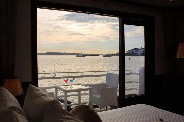 Халонг: Halong Silversea Cruise
