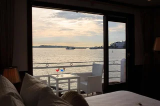 Халонг: Halong Silversea Cruise