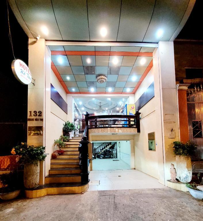 Тхузаумот: Ho Tay Hotel