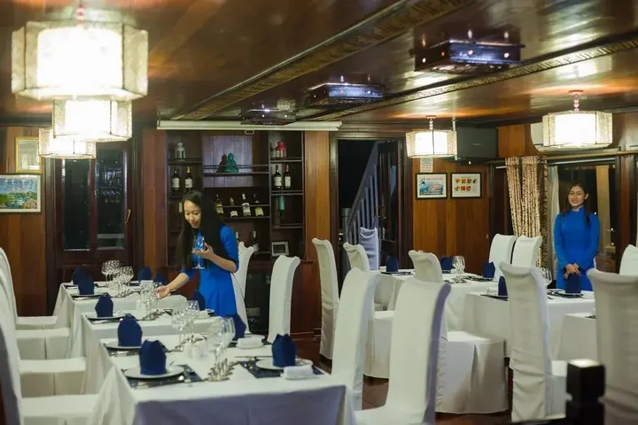 Халонг: Flamingo Luxury Cruises