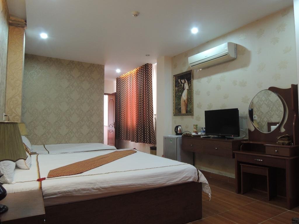 Хошимин: Louis Hotel