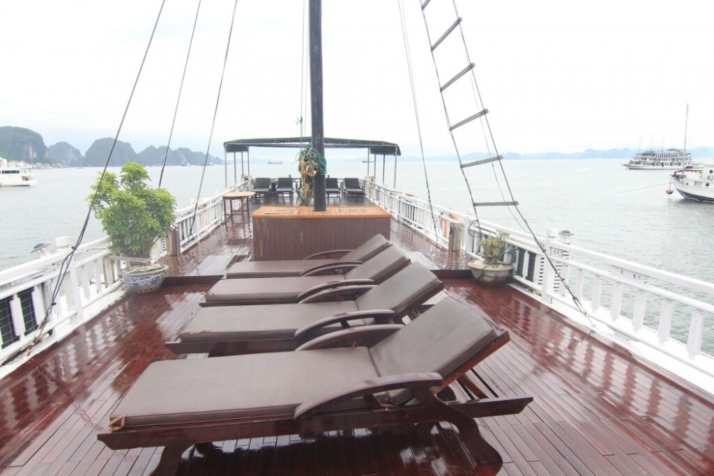 Халонг: Halong Legacy Legend Cruise