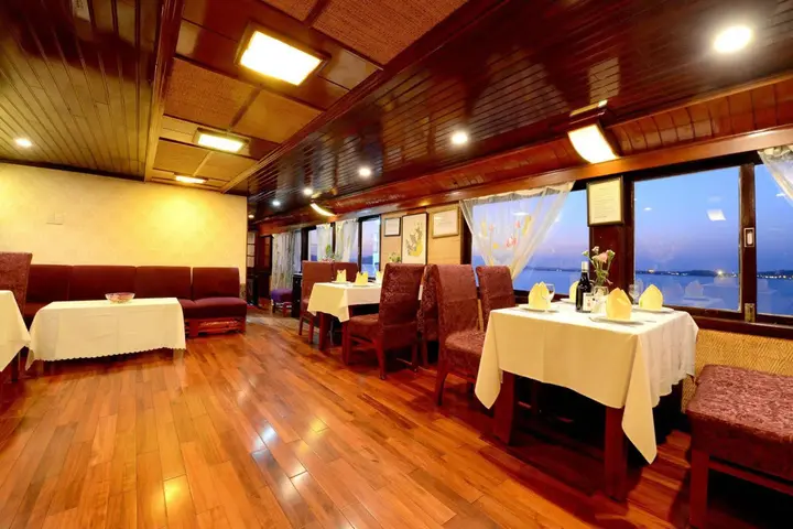 Халонг: Imperial Classic Cruise Halong