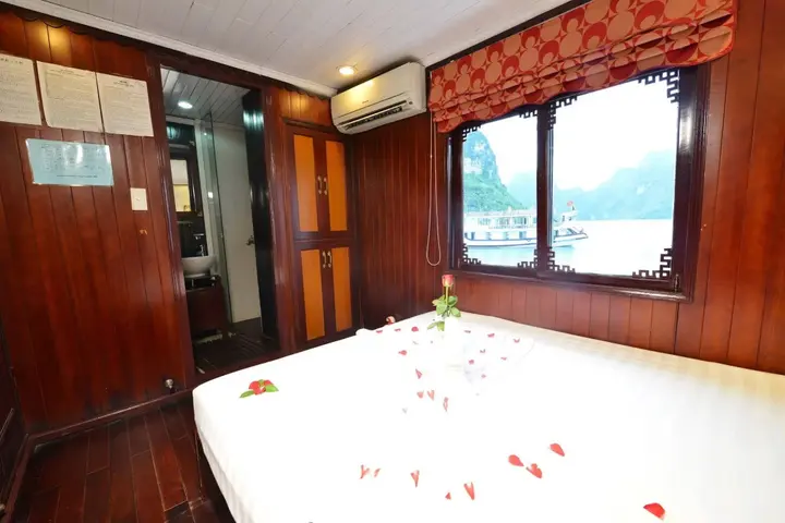 Халонг: Imperial Classic Cruise Halong