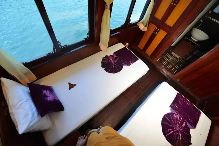 Халонг: Imperial Classic Cruise Halong