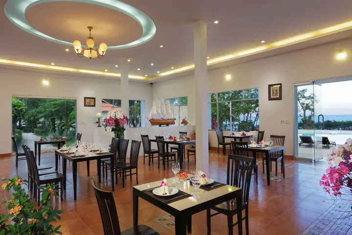 Фантхьет: Sky Star Beach Resort Phan Thiet