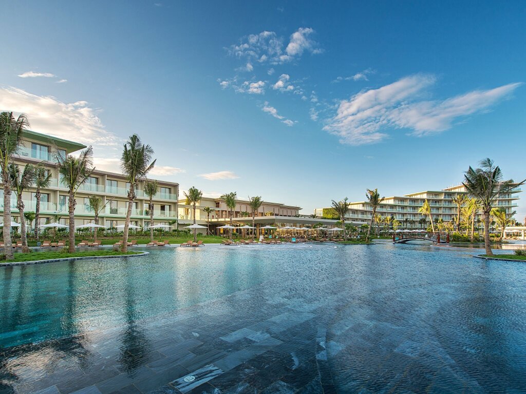 Шамшон: FLC Luxury Hotel Samson