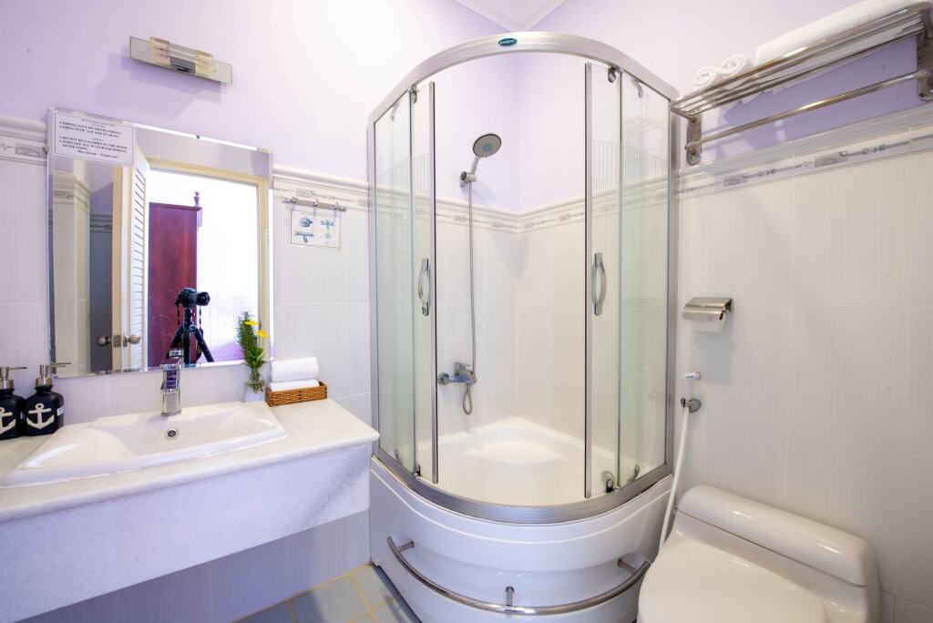 Далат: Le Petit Paris Hotel Dalat