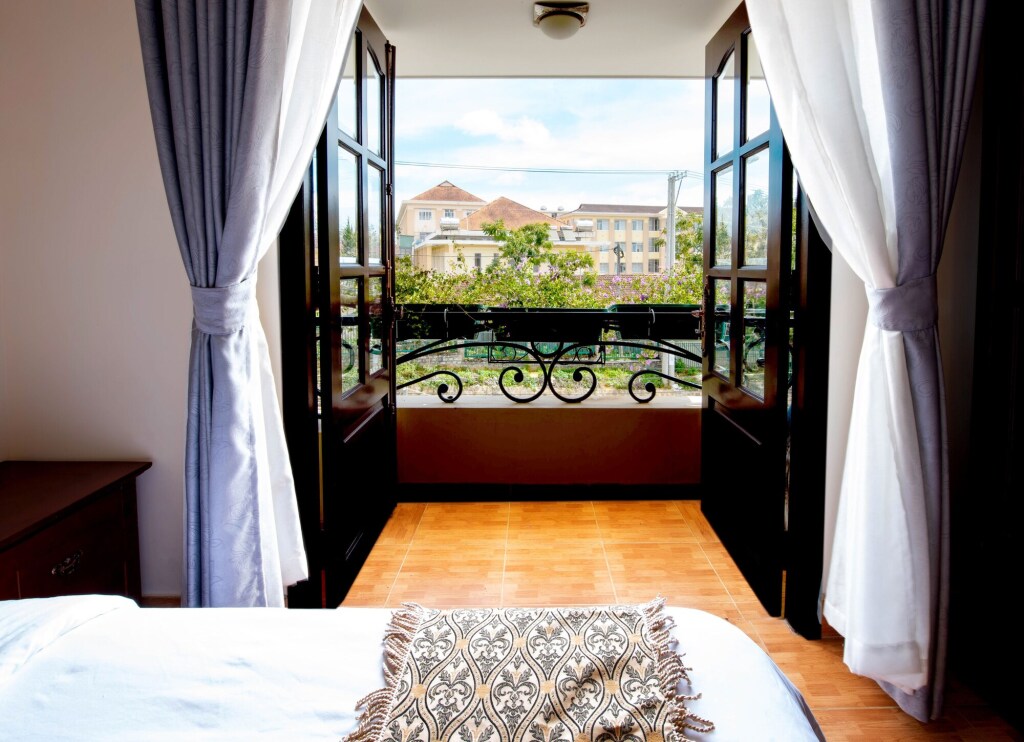 Далат: Le Petit Paris Hotel Dalat