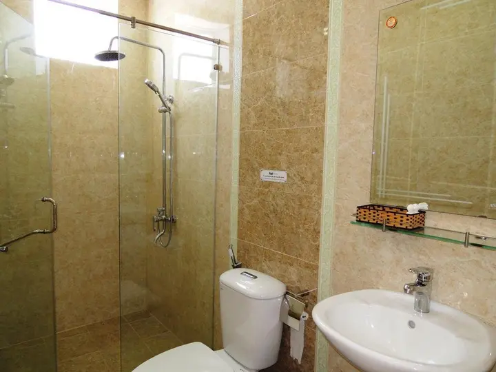 Нячанг: Lee Hotel