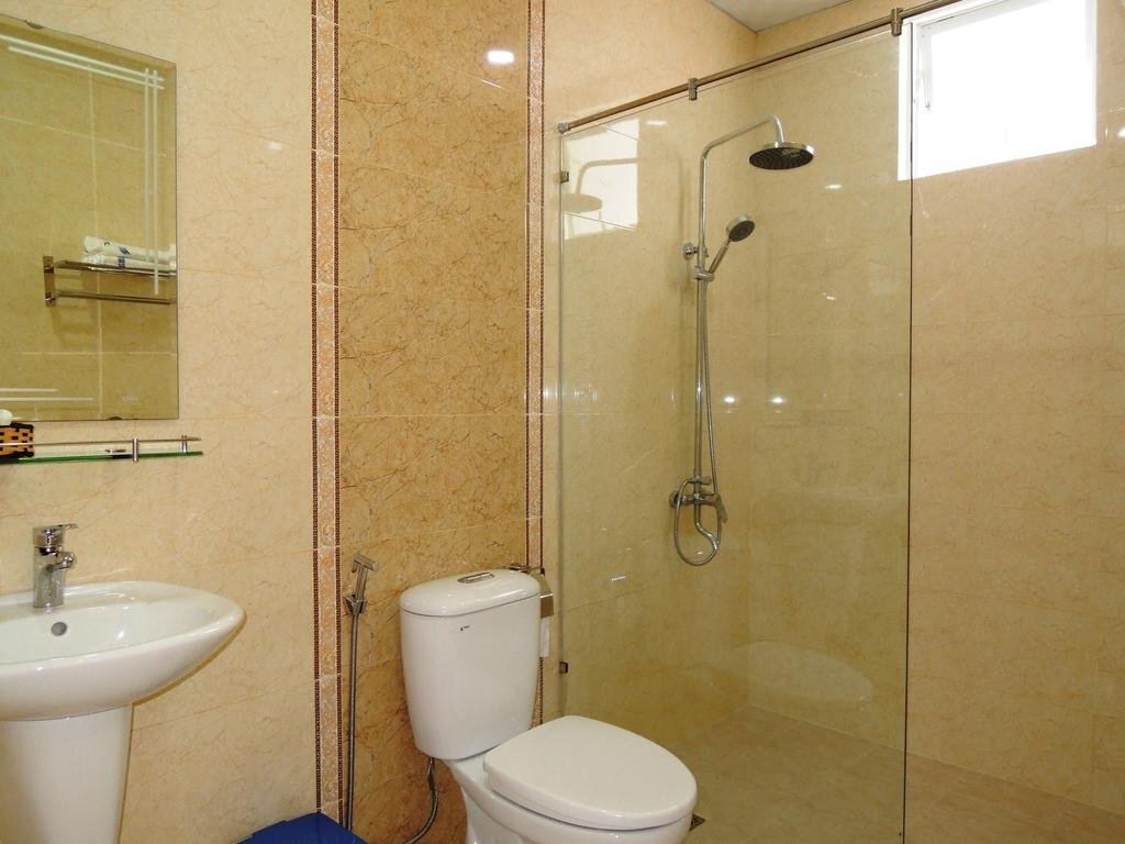 Нячанг: Lee Hotel
