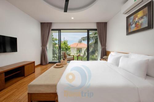 Luxury Beach View Villa — фото 3