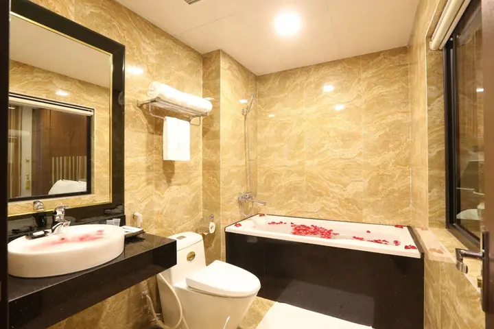 Ханой: Au Viet Hotel