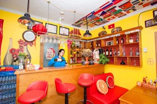 Халонг: Halong Party Hotel