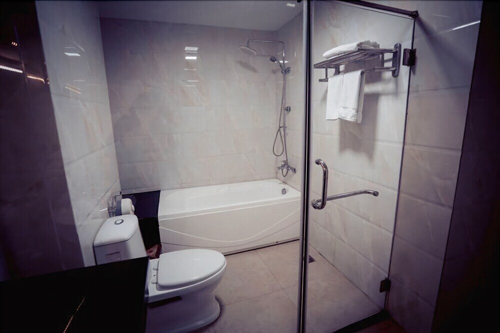 Халонг: Island Pearl Hotel