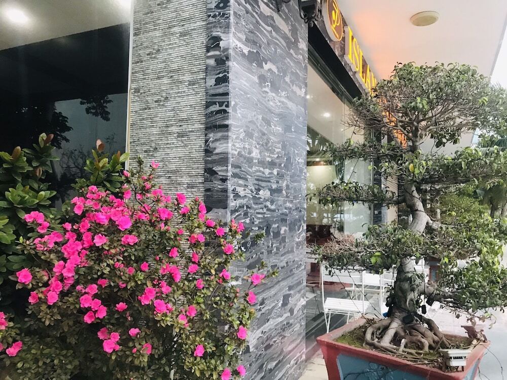 Халонг: Island Pearl Hotel