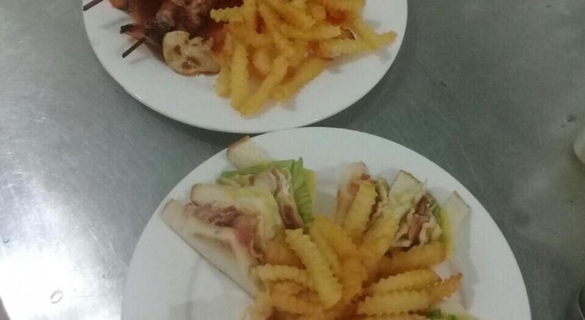 Маи-Чау: Mai Chau Hostel - Bar Restaurant