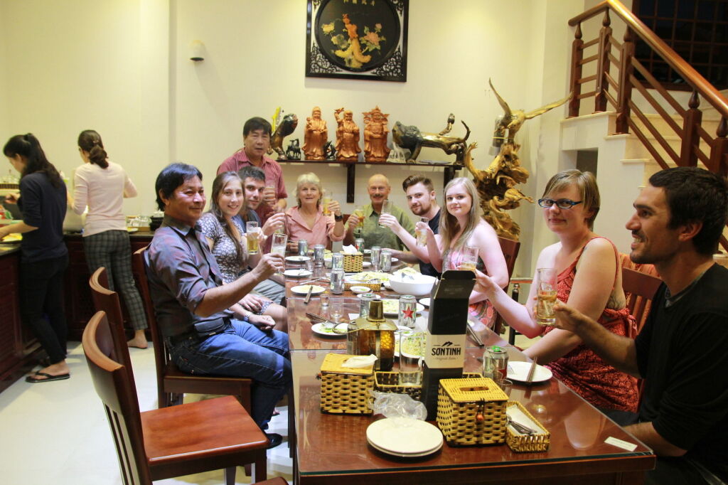 Хойан: Hoi An Golden Horse Villa