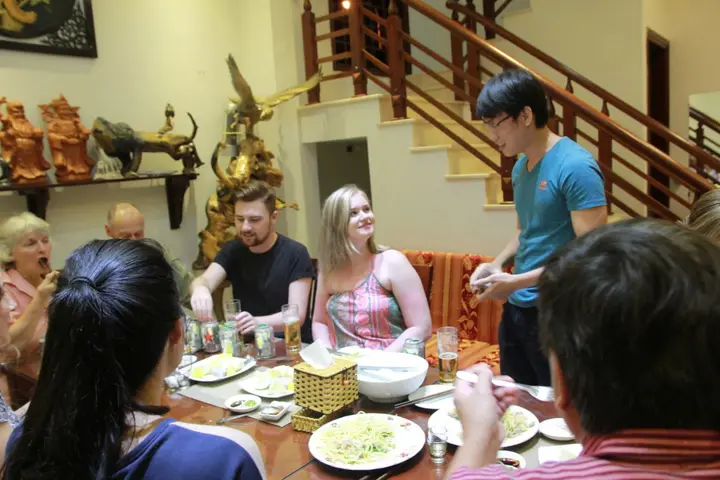 Хойан: Hoi An Golden Horse Villa