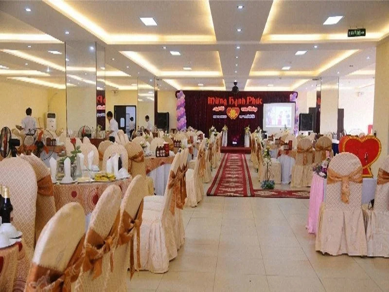Винь: Quyet Thanh Hotel