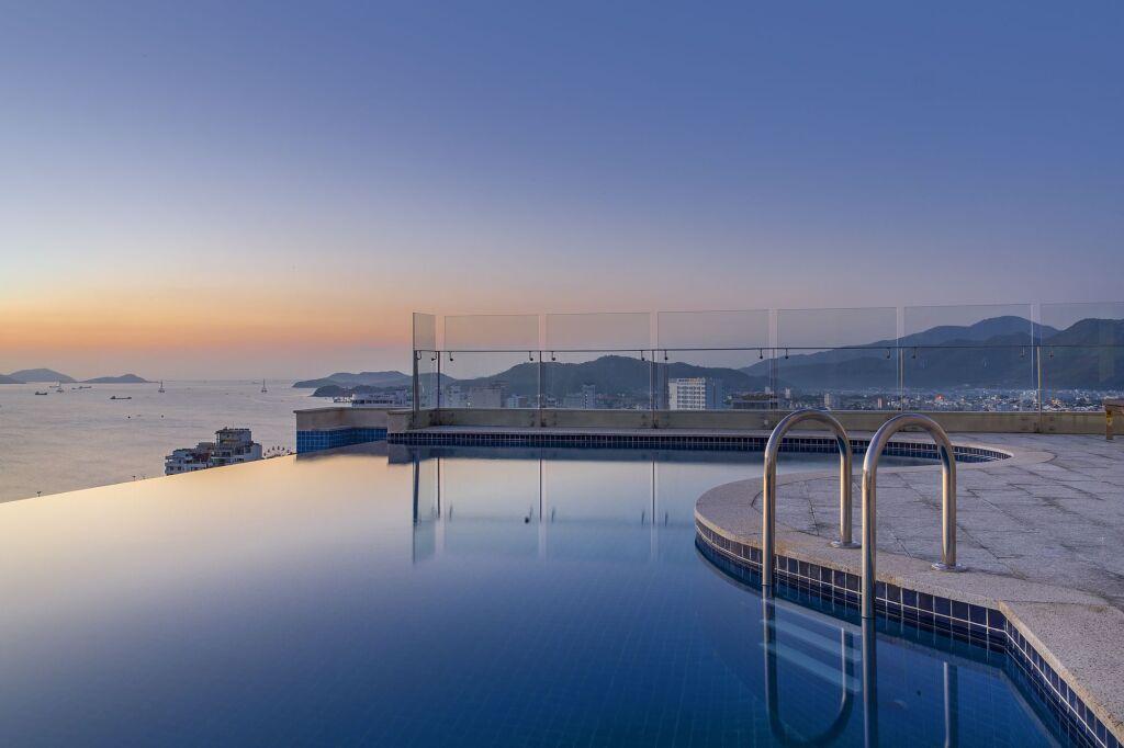 Нячанг: Rosaka Nha Trang Hotel