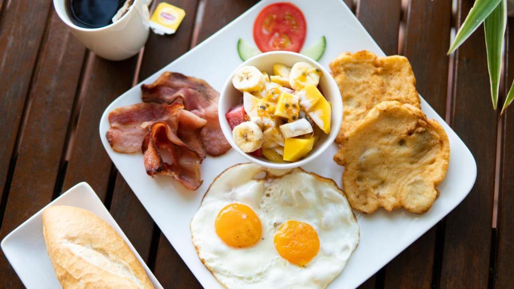 An Nhon: Big Tree Backpackers And Bistro