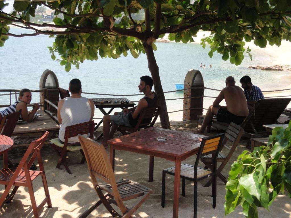 An Nhon: Big Tree Backpackers And Bistro