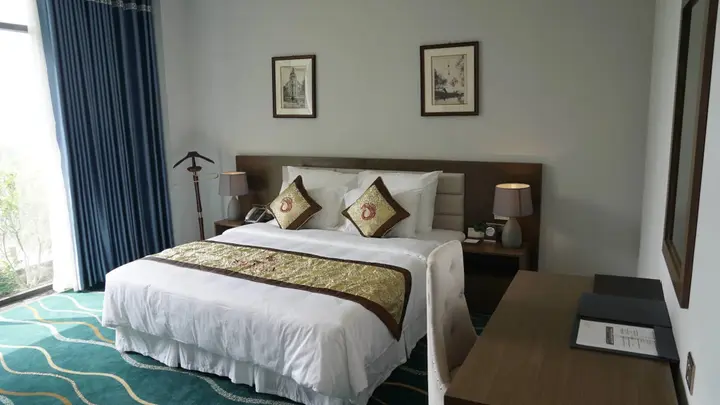 Бакнинь: Phoenix Resort Bac Ninh